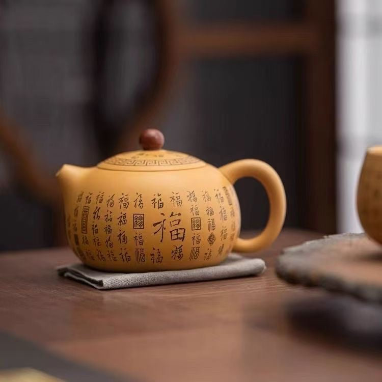 Ancient style teapot and teacups